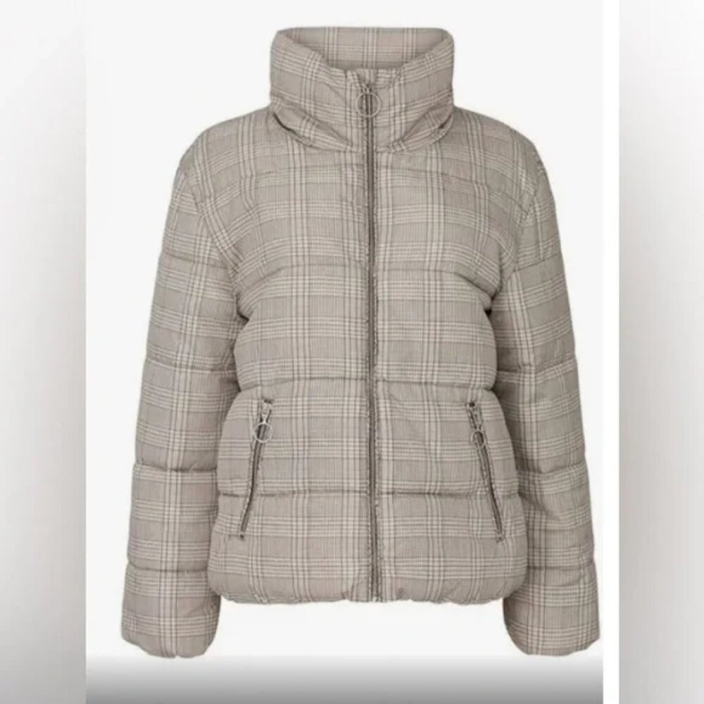 Slate & Willow plaid puffer